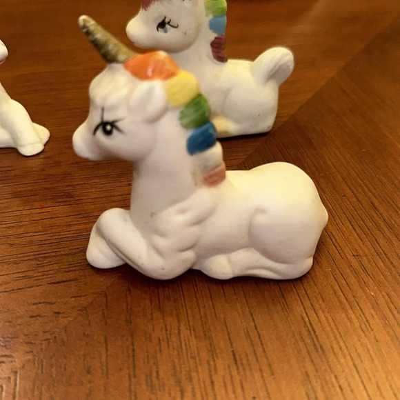 VTG Rainbow Baby Unicorn Mini Figurine Home Accent Decor Ceramic Set of 4 GUC - Picture 5 of 10